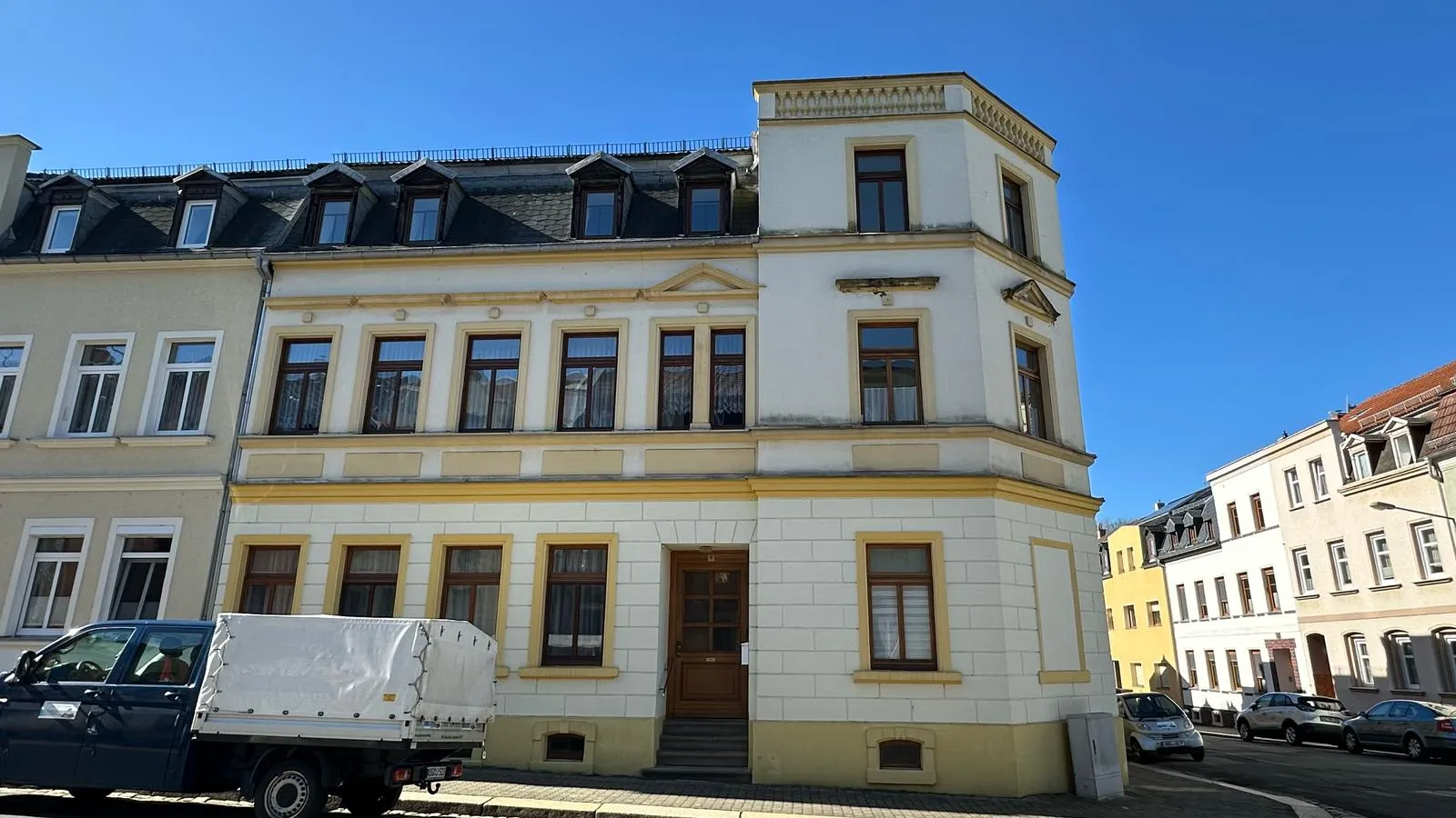 Mehrfamilienhäuser ecc0a1c2-fd9e-4d0b-9b77-af779d3457ad